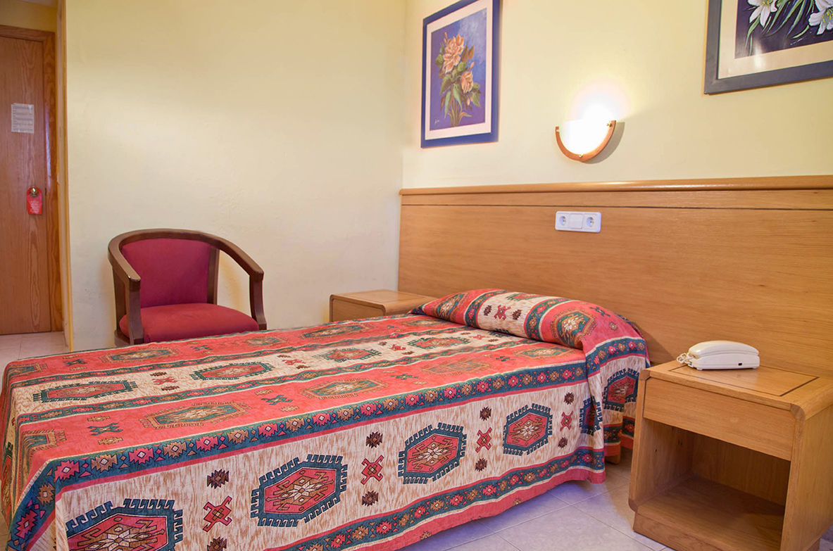 Hotel Vibra Vila Ibiza Town Luaran gambar