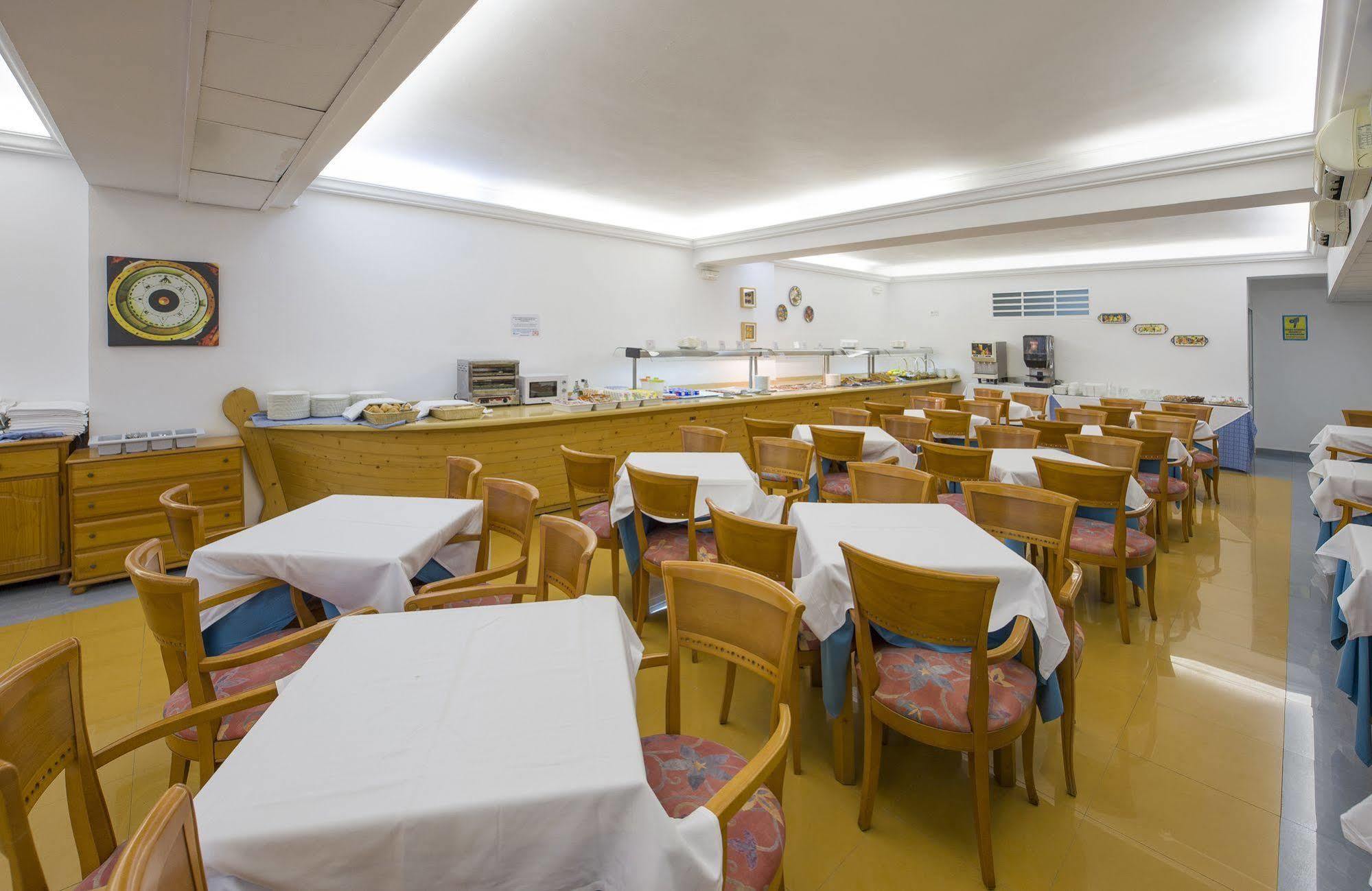 Hotel Vibra Vila Ibiza Town Luaran gambar